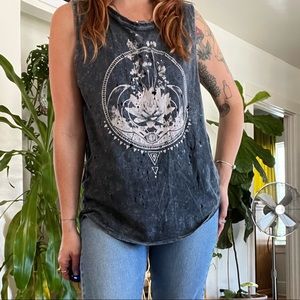 Lotus flower Black moon Tank